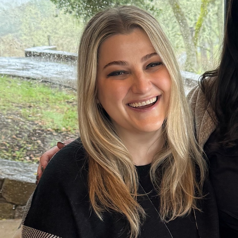 Meet your Posher, Carla